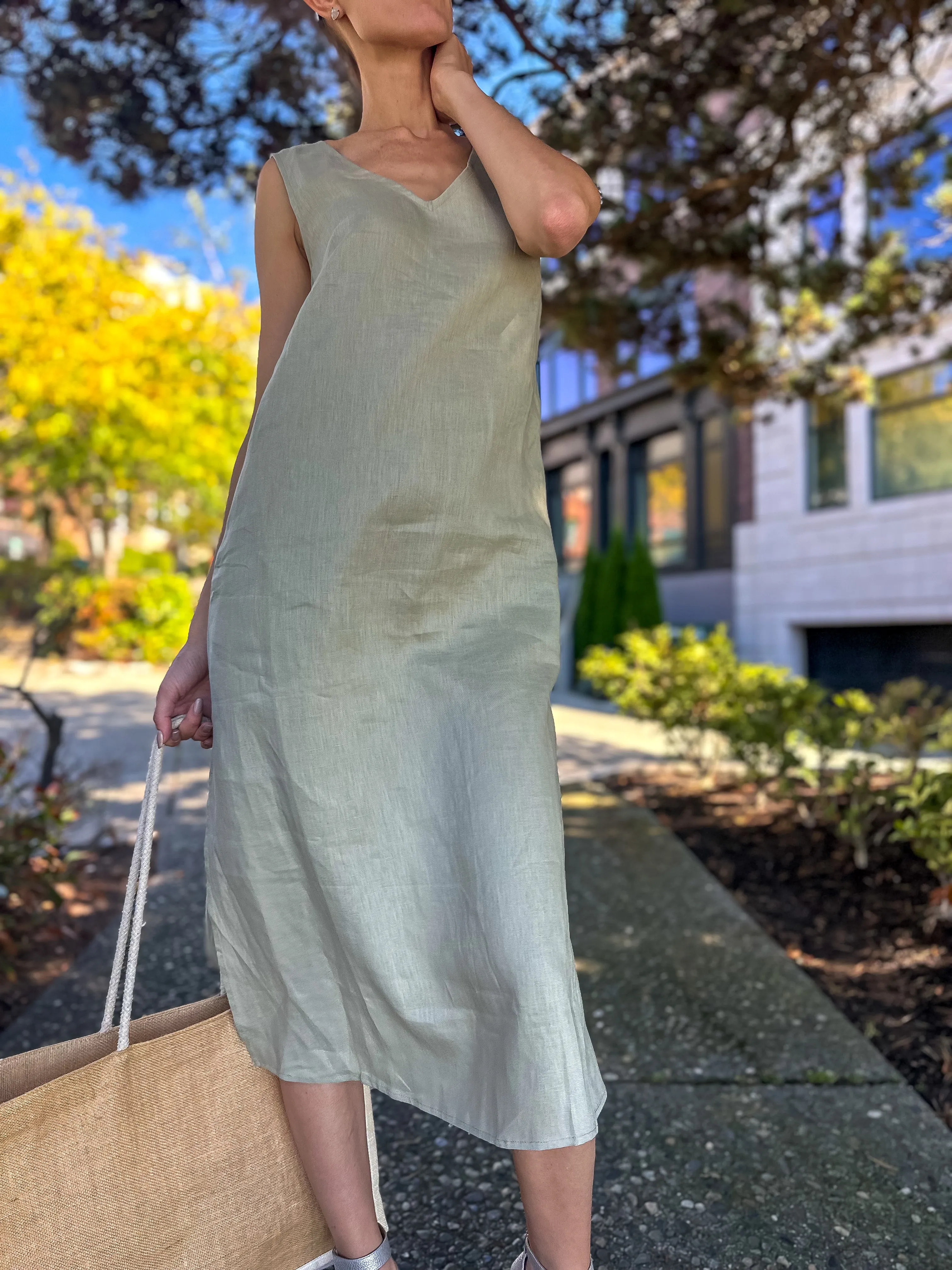 Black Linen Mid-length Sleeveless Dress