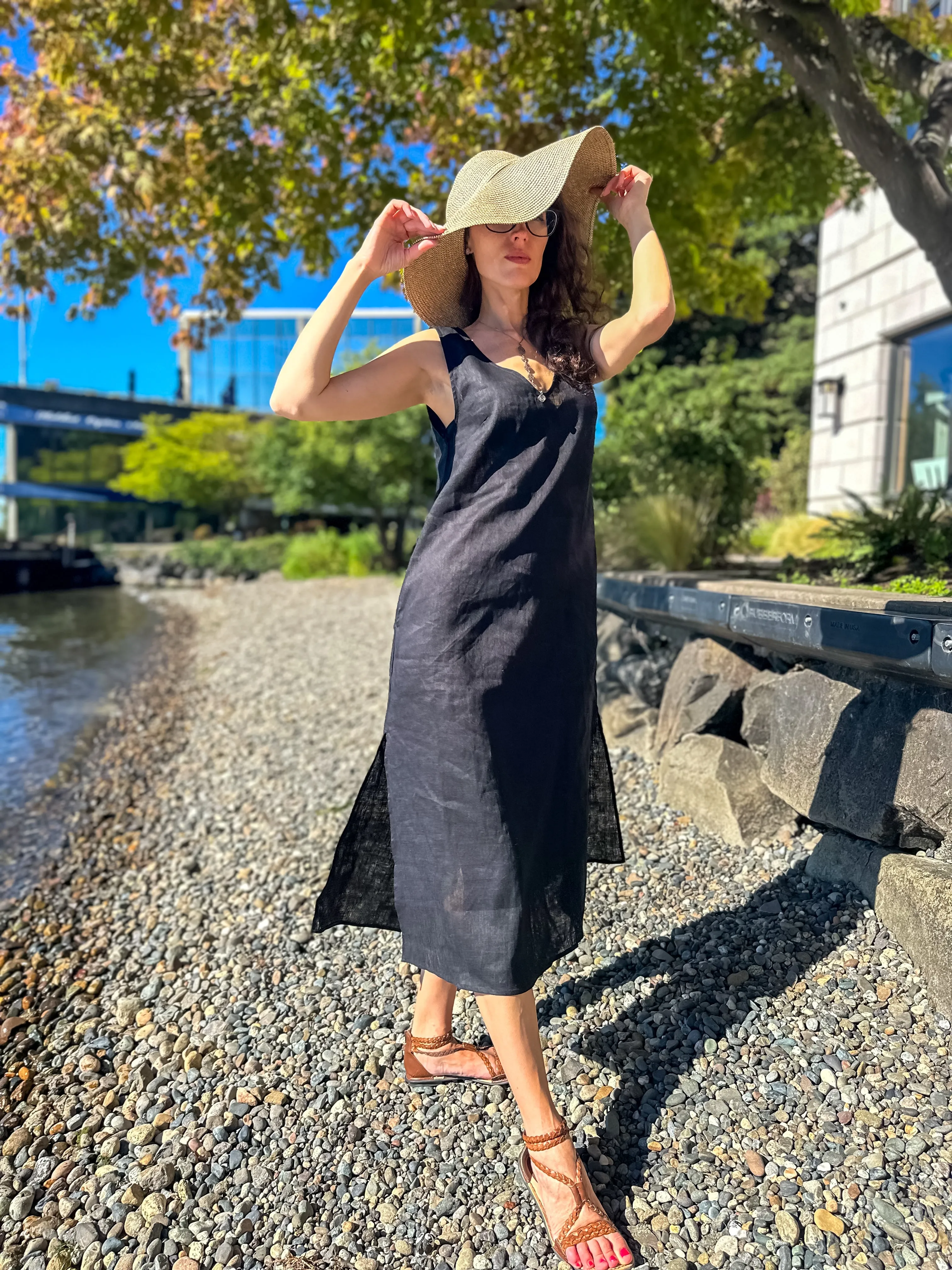 Black Linen Mid-length Sleeveless Dress