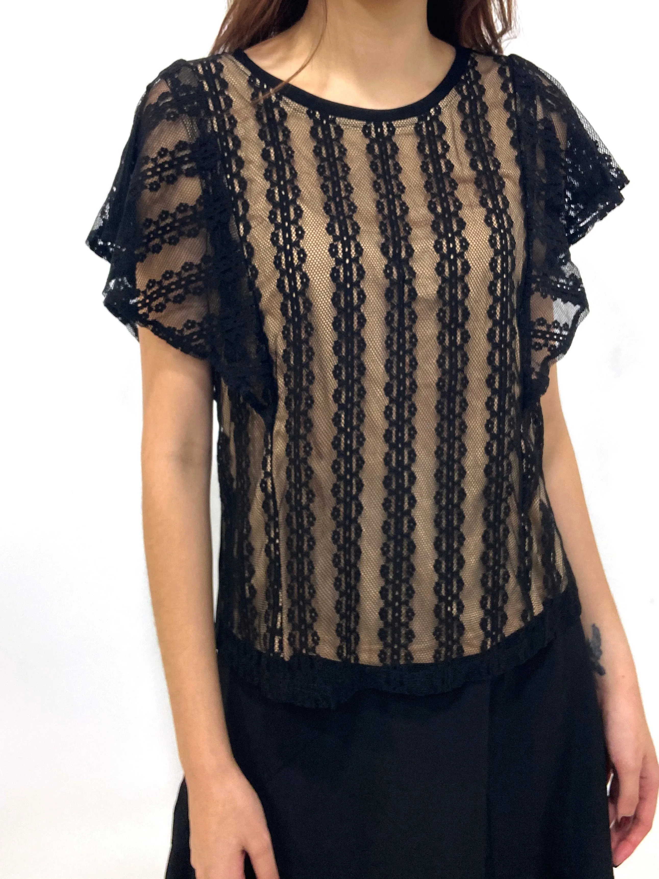 Lace Flutter Sleeve Top (Non-returnable)