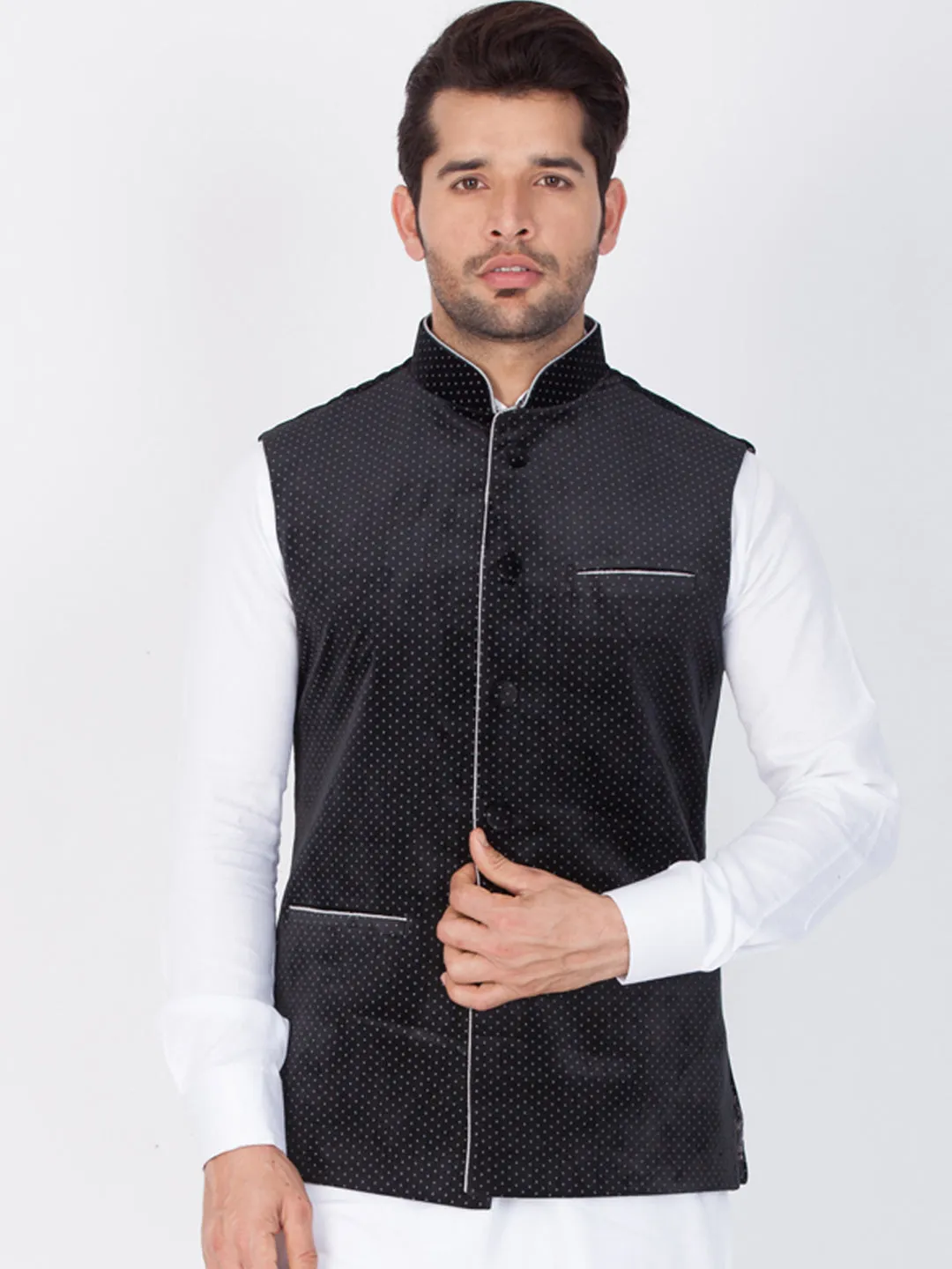 VASTRAMAY Men's Black Velvet Ethnic Jacket